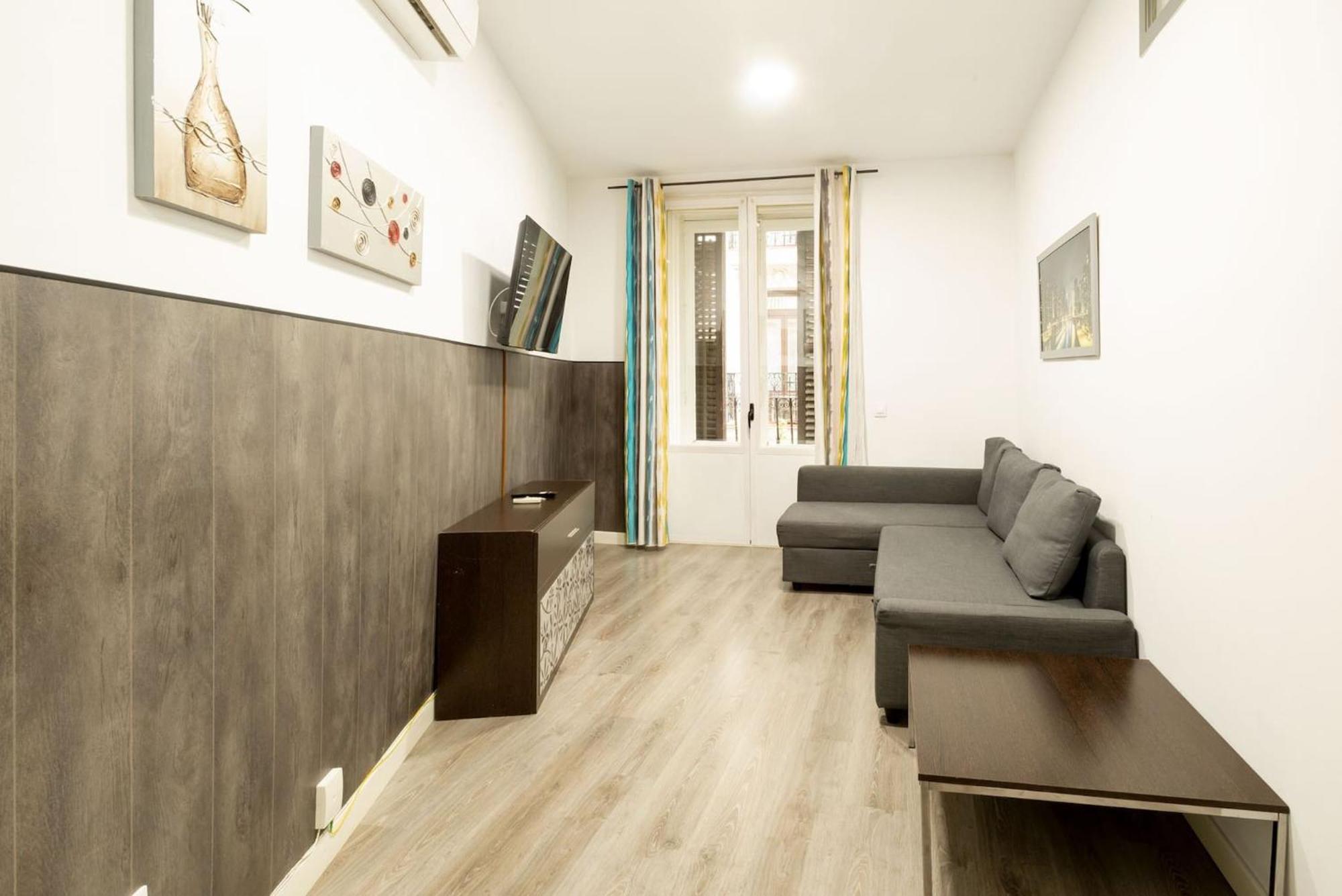 Apartamentos Day Madrid Plaza De Espana Centro Gran Via Sol Malasana מראה חיצוני תמונה
