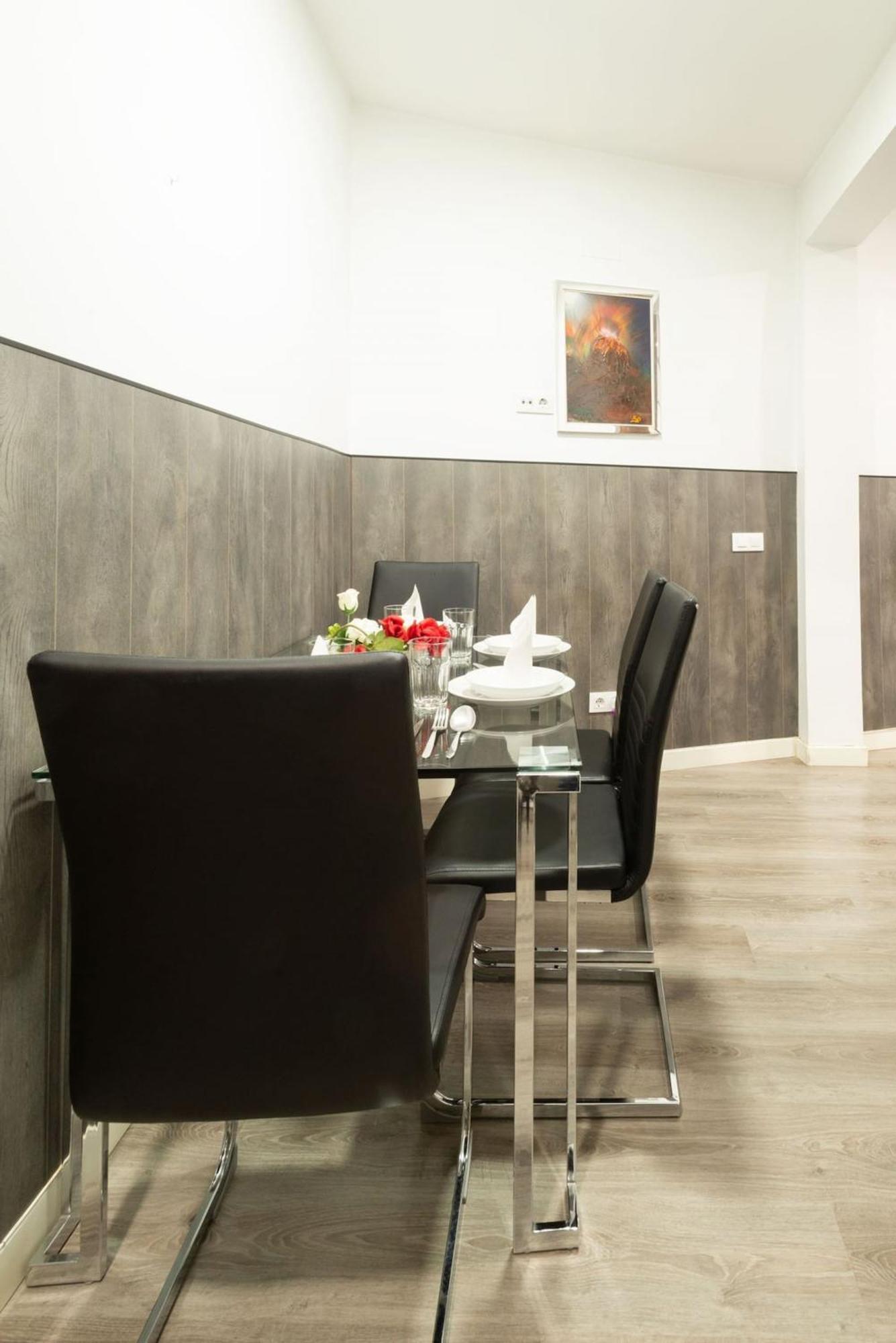 Apartamentos Day Madrid Plaza De Espana Centro Gran Via Sol Malasana מראה חיצוני תמונה