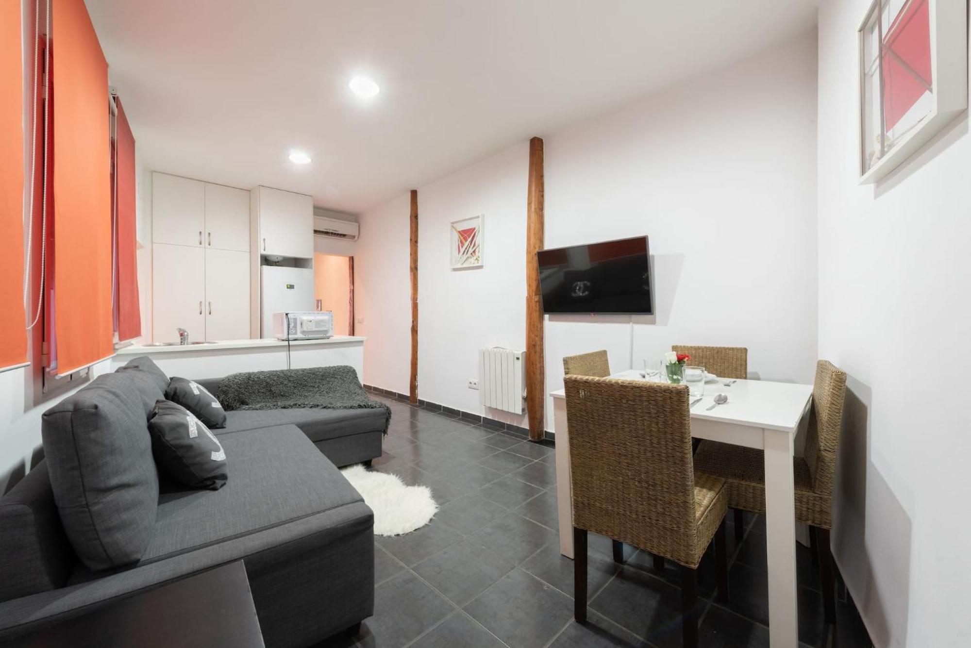 Apartamentos Day Madrid Plaza De Espana Centro Gran Via Sol Malasana מראה חיצוני תמונה