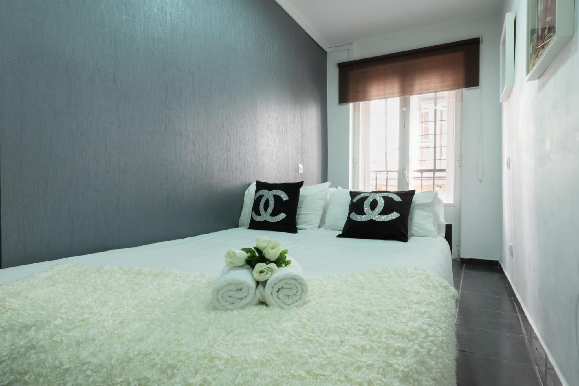 Apartamentos Day Madrid Plaza De Espana Centro Gran Via Sol Malasana מראה חיצוני תמונה