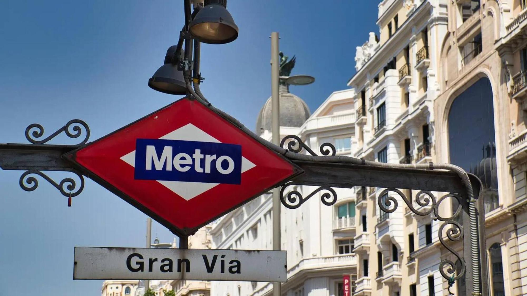 Apartamentos Day Madrid Plaza De Espana Centro Gran Via Sol Malasana מראה חיצוני תמונה