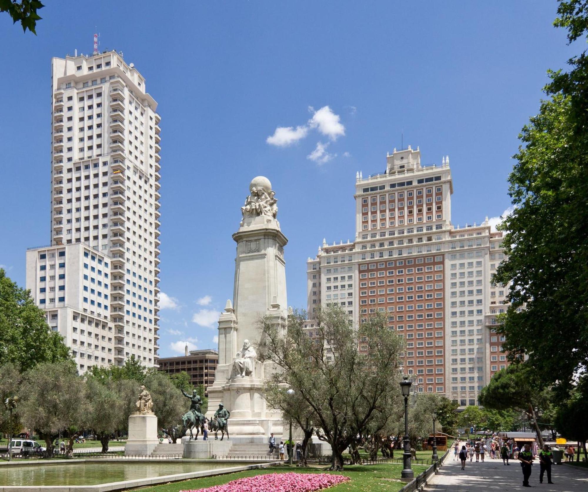 Apartamentos Day Madrid Plaza De Espana Centro Gran Via Sol Malasana מראה חיצוני תמונה