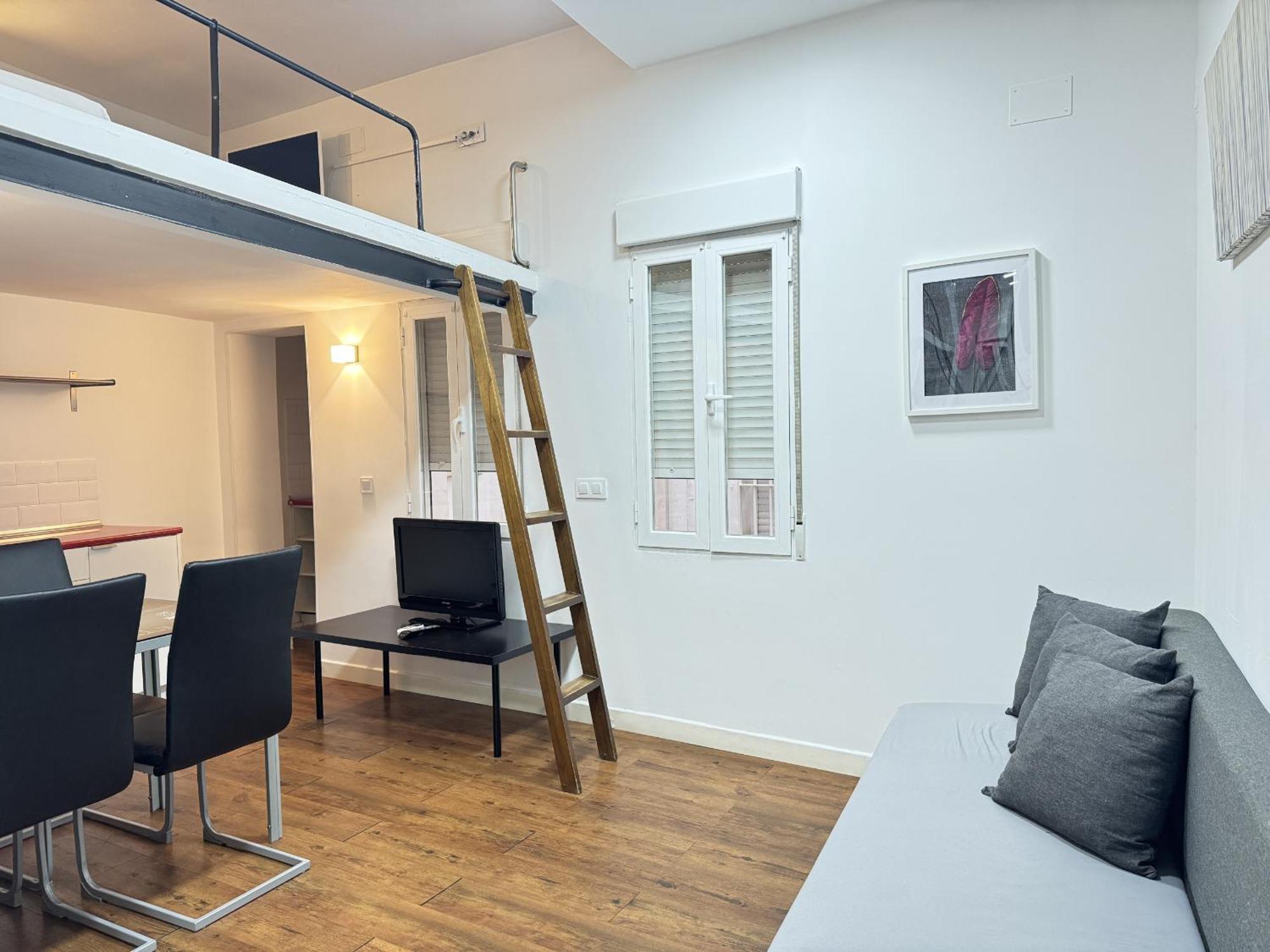 Apartamentos Day Madrid Plaza De Espana Centro Gran Via Sol Malasana מראה חיצוני תמונה